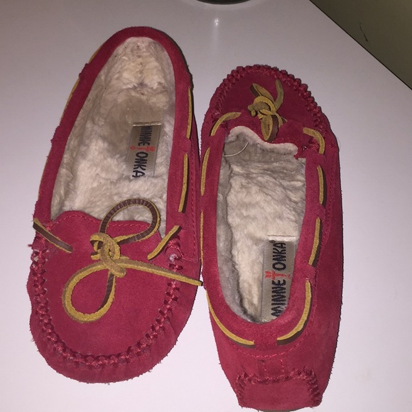 Minnetonka Shoes - MINNETONKA slippers